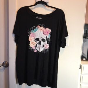 Torrid size 4 tee shirt